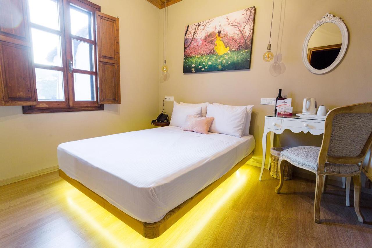 Blossom Rooms & Suite Верия Экстерьер фото