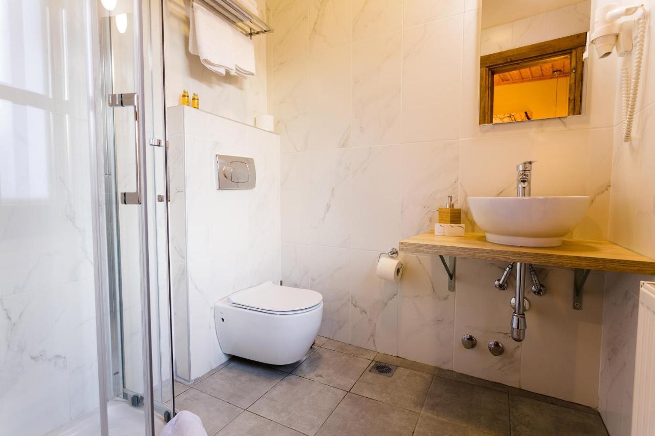 Blossom Rooms & Suite Верия Экстерьер фото