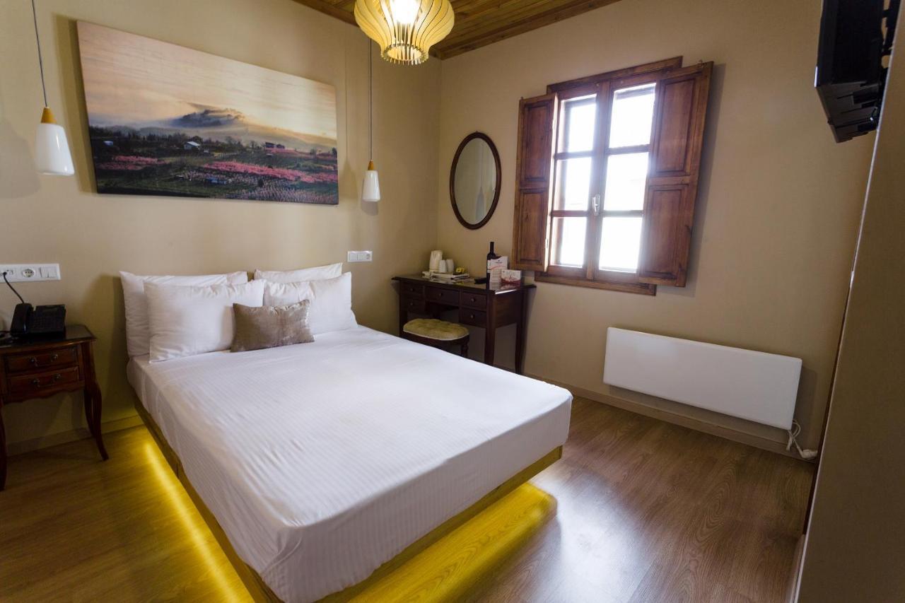 Blossom Rooms & Suite Верия Экстерьер фото