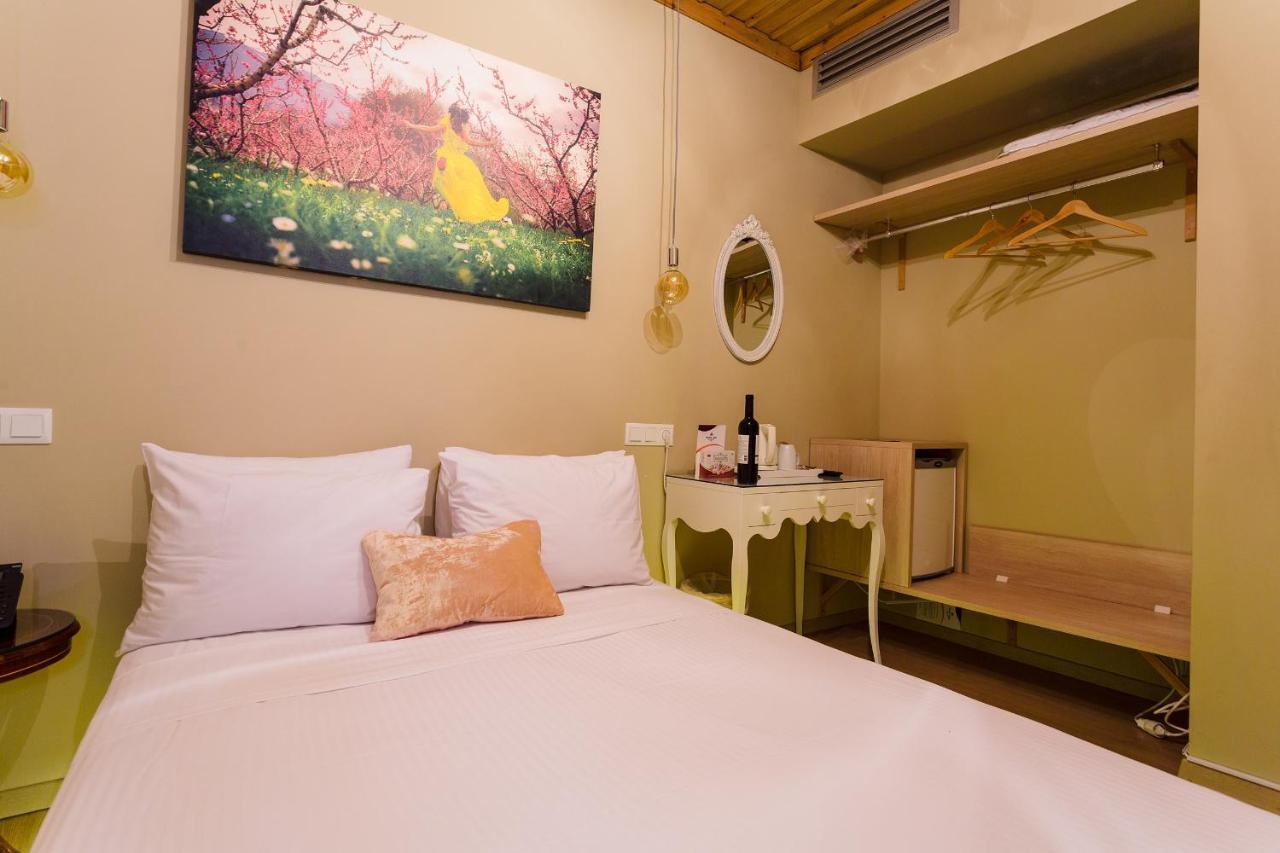 Blossom Rooms & Suite Верия Экстерьер фото