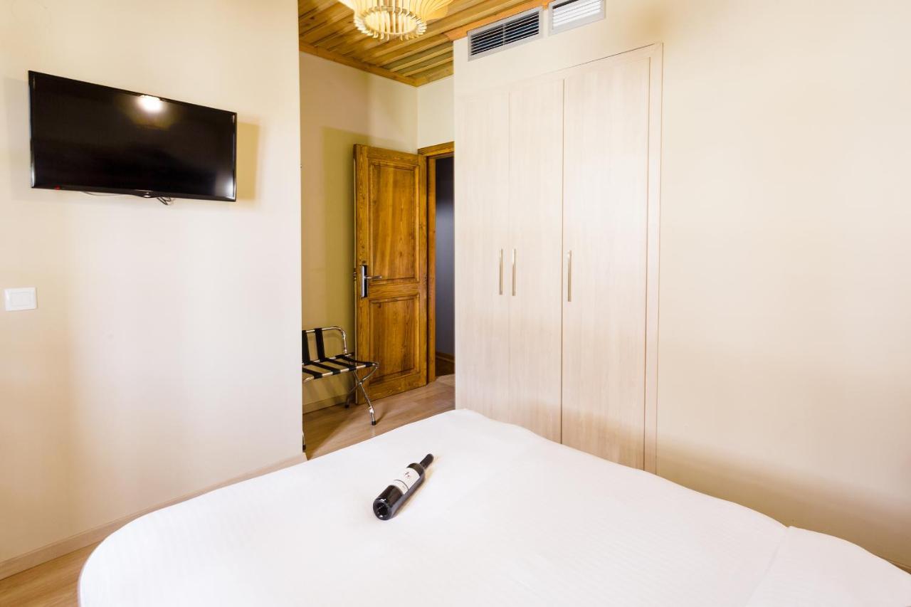 Blossom Rooms & Suite Верия Экстерьер фото