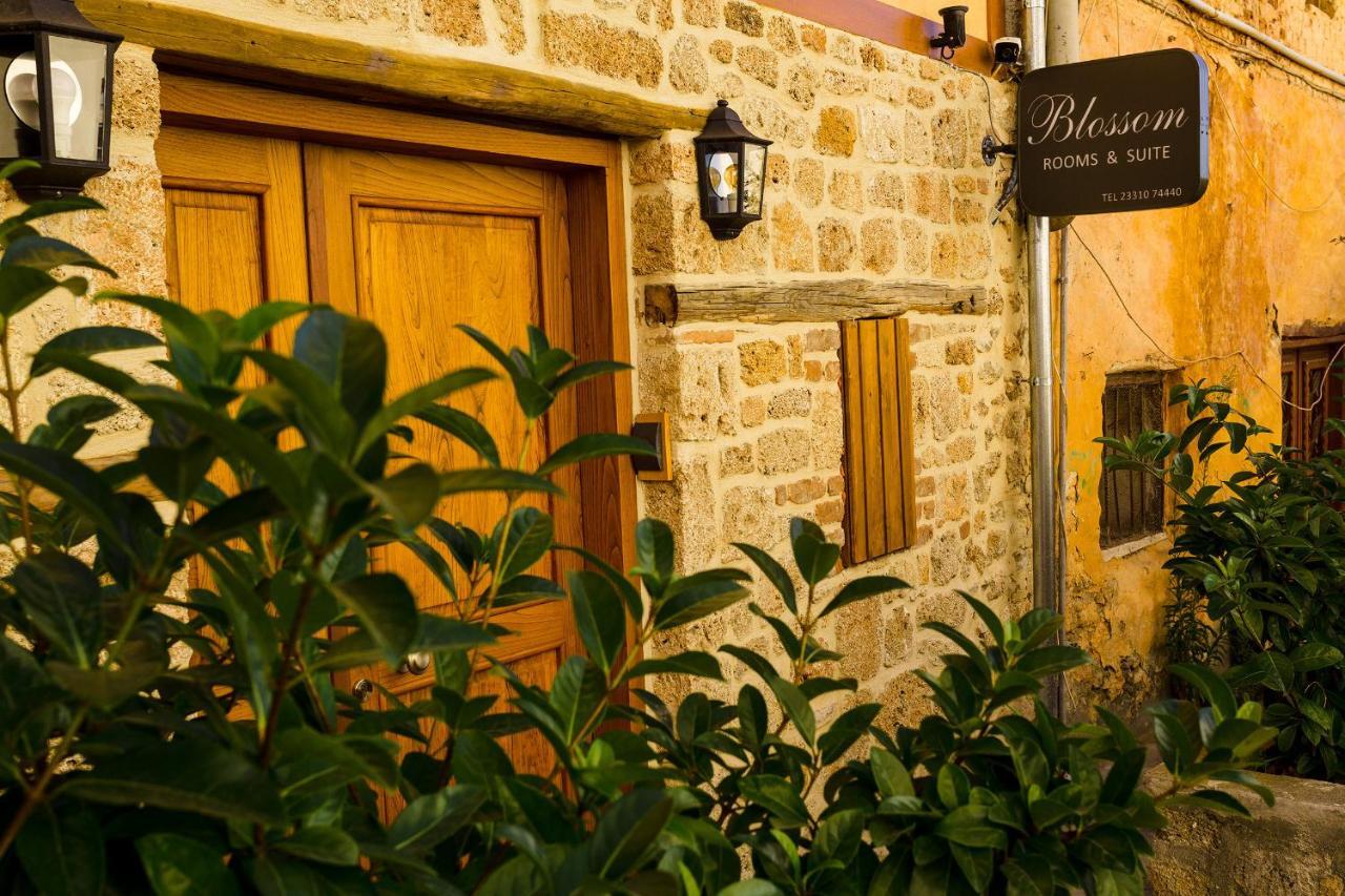 Blossom Rooms & Suite Верия Экстерьер фото